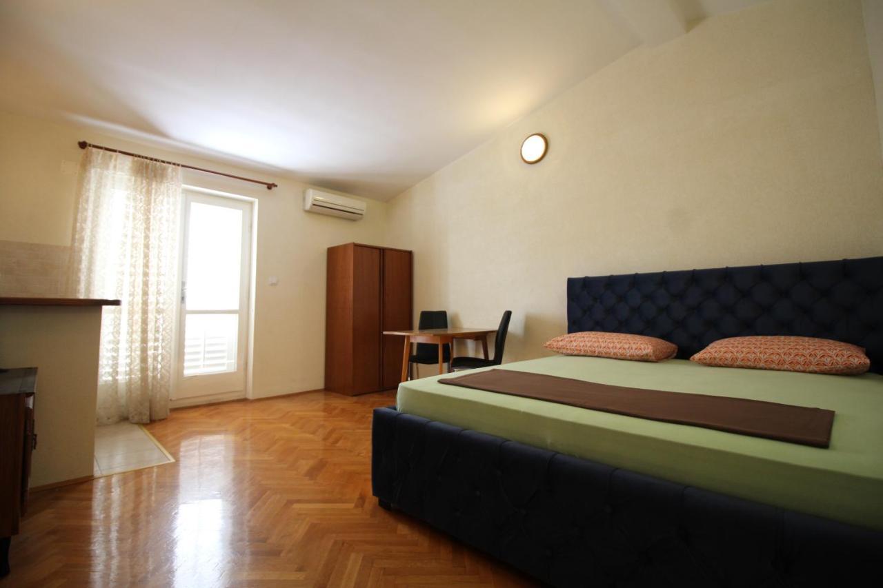 Apartamento Makarska Centre & Free Private Parking Exterior foto